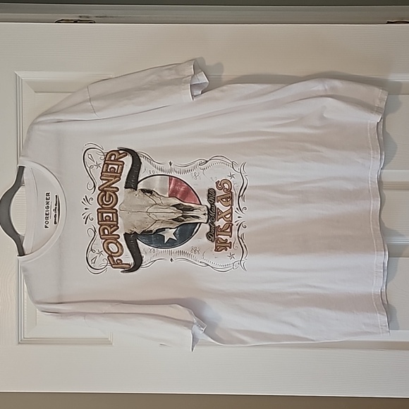 FOREIGNER band tee by goody two sleeves  x Maurice's white ss graphic, Size XXL - Picture 9 of 11